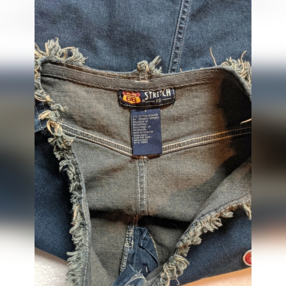 UNIQUE ROUTE 66 Stretch Fit Blue Denim Jean Skirt Size 8 Front Slit w/ Patches. - Picture 11 of 11